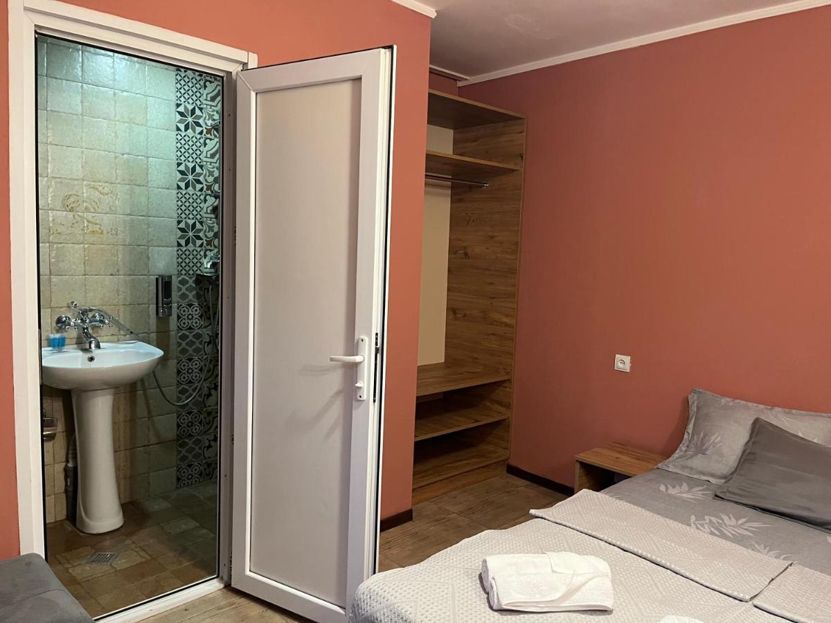 G32 Hotel Tbilisi Bagian luar foto